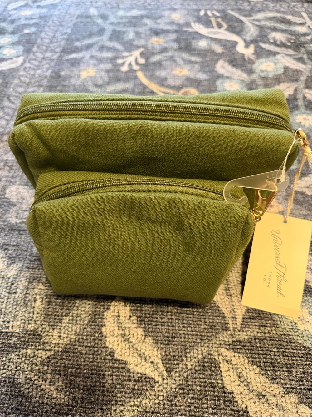 Universal Thread Green Linen Cosmetic Pouch Set